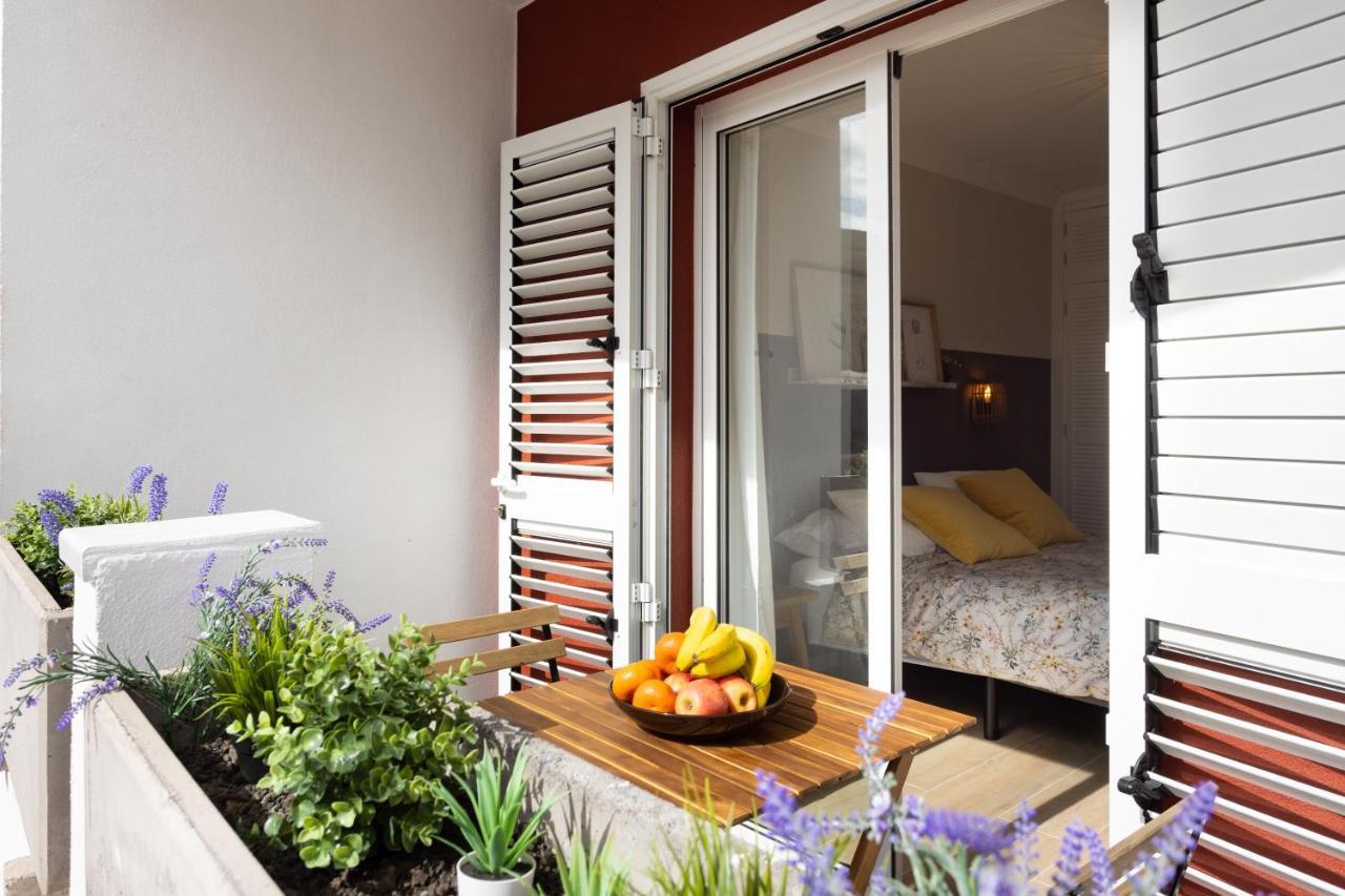 Home2Book Stylish Seaside Apt Puertito De Guimar Bagian luar foto